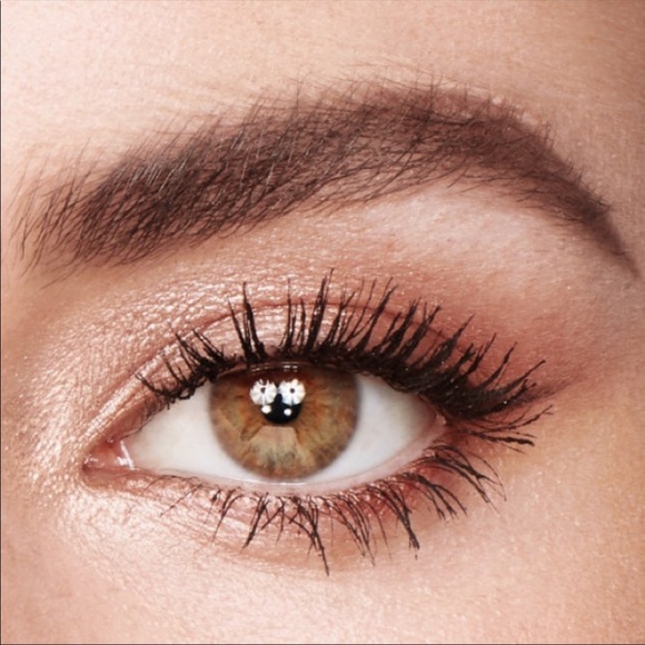 Charlotte Tilbury Legendary Lashes Vol 2 Mascara - Picture 9 of 10